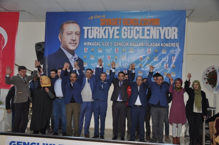 Ak Parti Kırkağaç Gençlik Kolları Kongresi Yapıldı