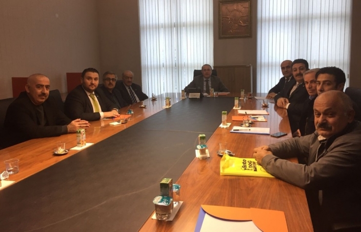 Anhak-der’den Ak Parti’ye Ziyaret