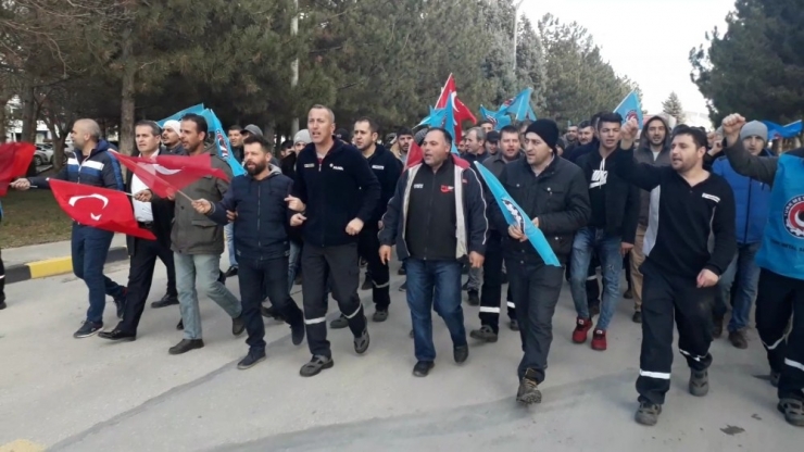 Fabrika İşçileri Eylemde