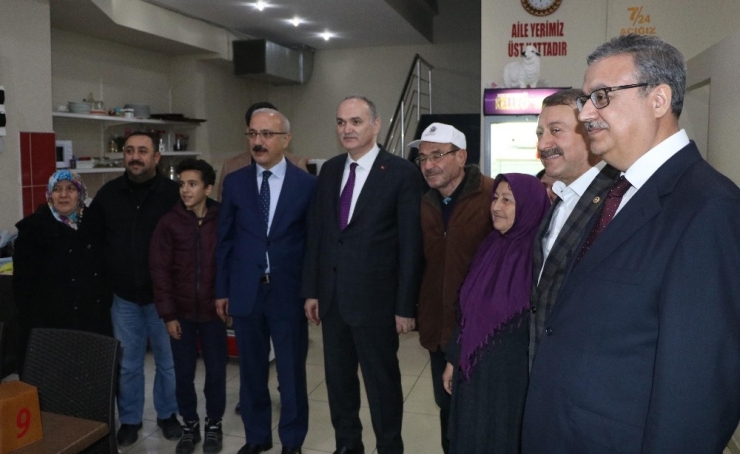 Bakan Özlü: "Trump’ın Kararı Sorumsuz Bir Karardır"