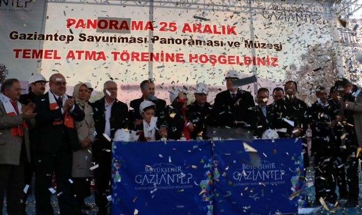 Şimşek: "Coğrafyamızda 100 Yıl Öncesinde Olduğu Gibi Büyük Bir Oyunun Yeni Sahneleri Oynanıyor"