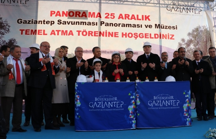 Şimşek: "Coğrafyamızda 100 Yıl Öncesinde Olduğu Gibi Büyük Bir Oyunun Yeni Sahneleri Oynanıyor"