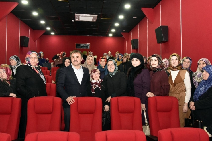 Hayatlarında İlk Kez Sinemaya Gittiler