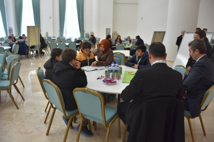 Güvenli İnternet Bilinçli Kullanım Çalıştayının İlk Oturumu Yapıldı