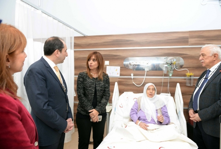 Kanser Hastalarına Kemoterapi Yerine Akıllı İlaç Tedavisi