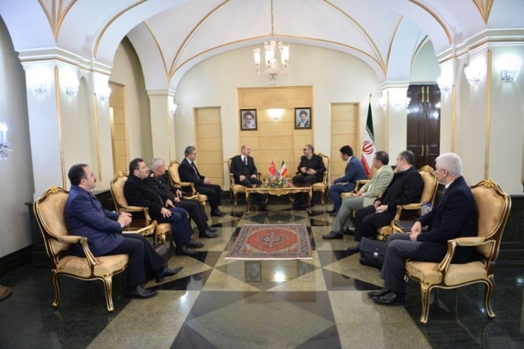 İçişleri Bakanı Süleyman Soylu İran’da