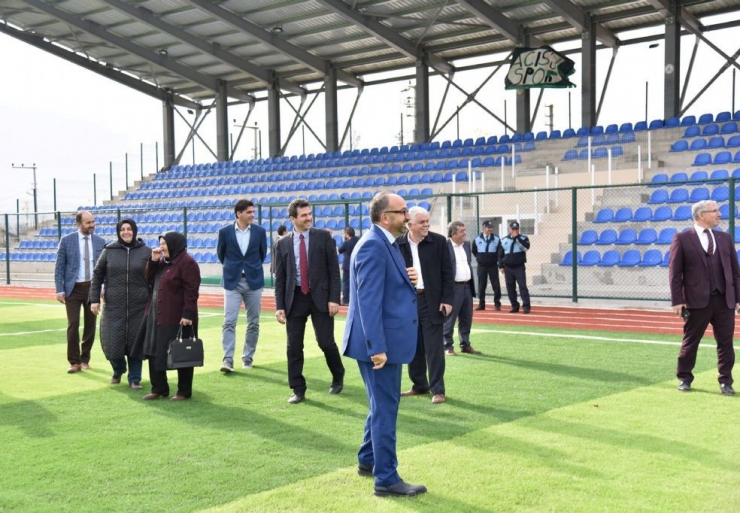 Başkan Üzülmez Meclis Üyelerine Yatırımları Gezdirdi