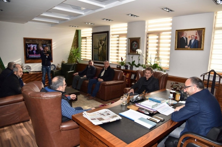 “Anzer Balından Kıymetli Balımız Var”