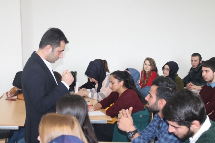 Mondelez International Yöneticilerinden Saü’lü Öğrencilere Seminer