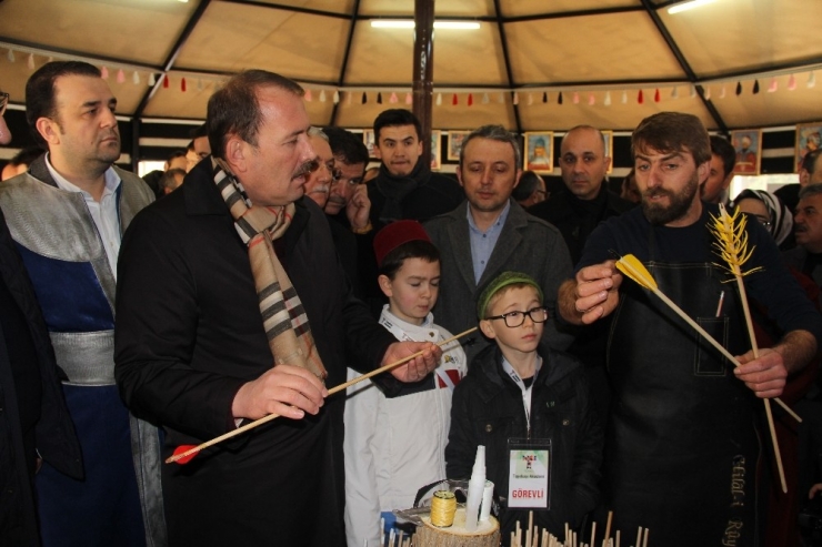 Geleneksel Türk Okçuluğu Sanat Atölyesi Projesi Sergisi Açıldı