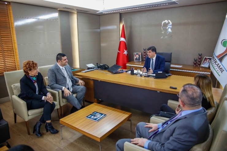 Yılmaz’dan Fadıloğlu’na Hizmet Teşekkürü