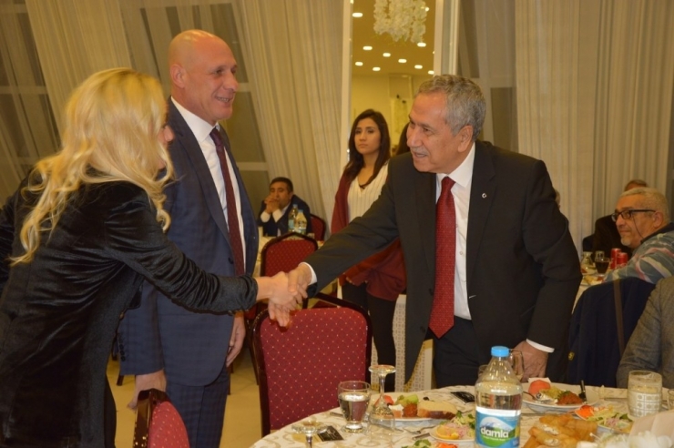 Arınç’a 52 Yıl Sonra Lise Diploması Sürprizi