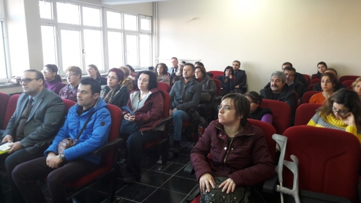 Burhaniye’de Bilgilendirme Toplantısı Yapıldı