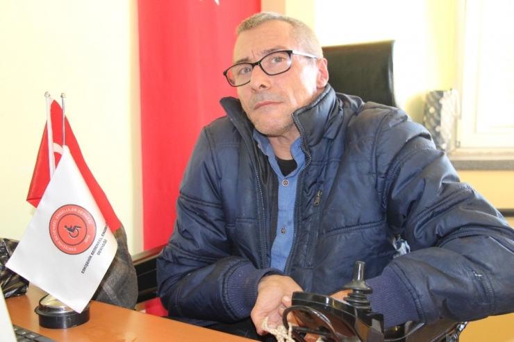 Engelli Vatandaşların Kaldırım Çilesi