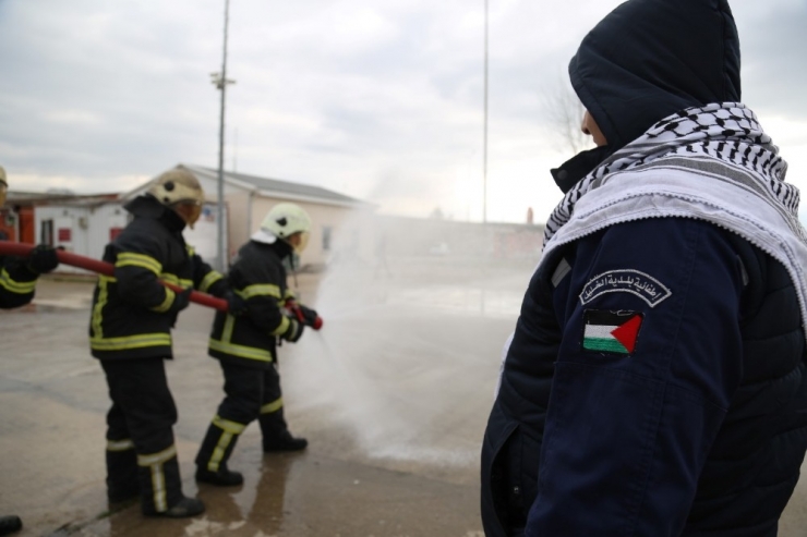 Filistinli İtfaiyeciler Kocaeli’de Eğitiliyor