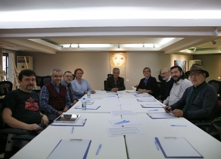 Eflatun Nuri Ödülleri Sahiplerini Buluyor