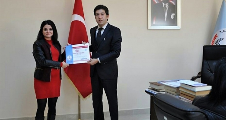 “Dilimiz Kimliğimizdir” Yarışmasında Dereceye Girenlere Ödülleri Verildi