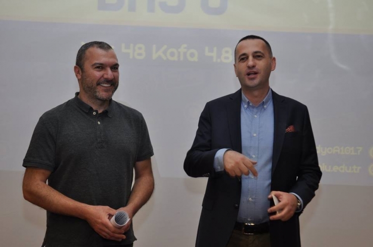 Bay J İletişim Bilimleri Fakültesinde Öğrencilerle Buluştu, Radyo Tecrübelerini Aktardı