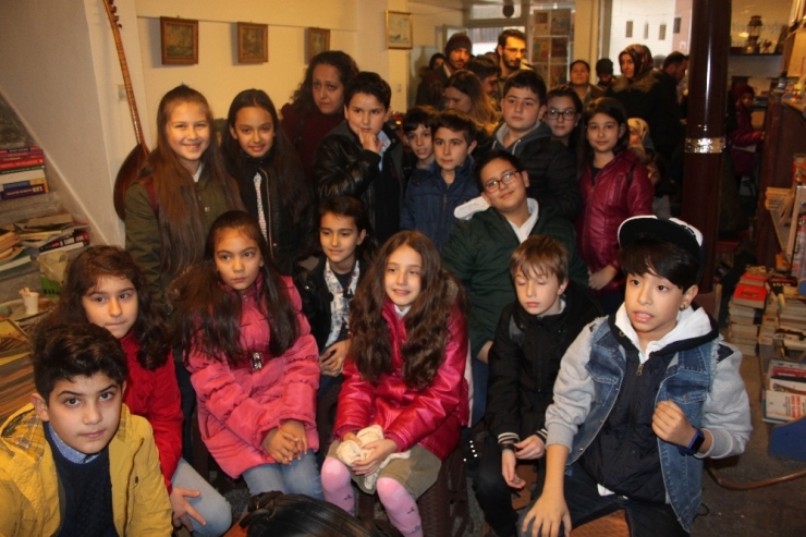 Çocuklar İçin Kitap Mezatı