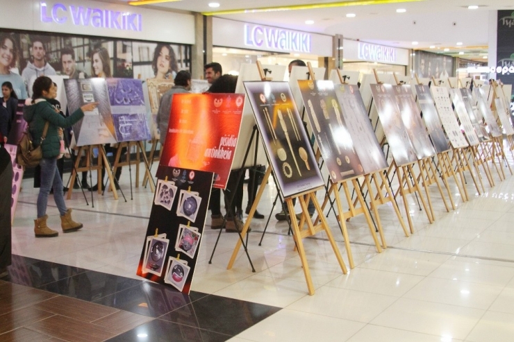İlgisizliğe Kızdı, Kazı Yaptıkları Antik Kenti Avm’ye Taşıdı