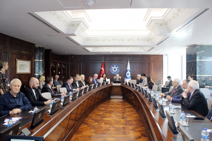 İzmir’den 250 Bin Çinli Turist Hedefi