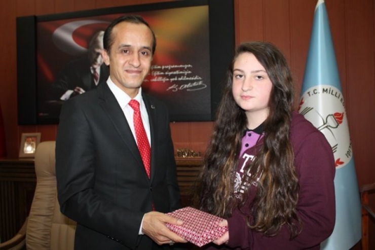 Sungurlu Başarılı Öğrenciler Ödüllendirildi