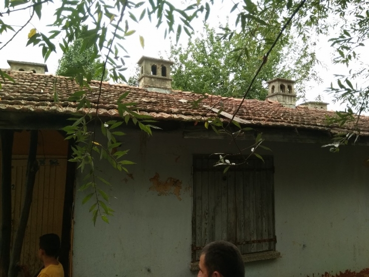 Kırsaldaki Okula Kütüphane Desteği