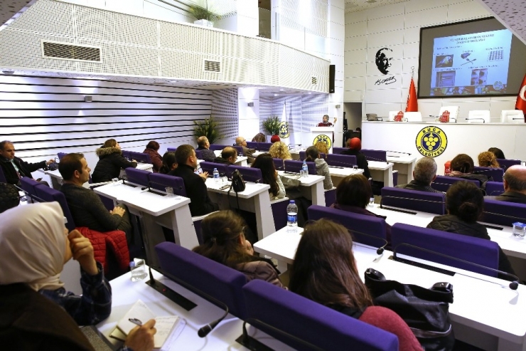 Buca’da Öğretmenlere Atık Pil Eğitimi