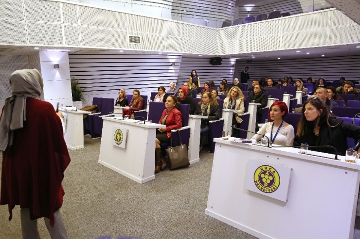 Buca’da Öğretmenlere Atık Pil Eğitimi