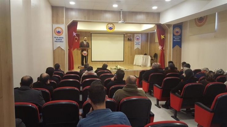 Çocuklarda Ahlâkî Gelişim Ve Karakter Eğitimi Konferansı