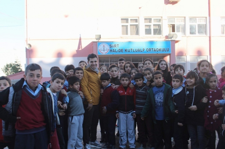 Görme Engelini Azmiyle Yeniyor