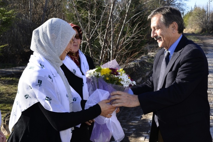 Başkan Ataç Mollaoğlu Mahallesi’nde