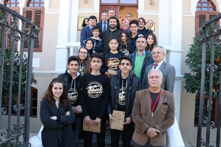 Öğrenciler Yazarlarla Buluştu