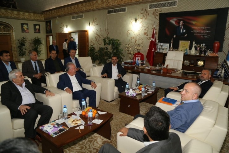 Antalya’da Ak Partili İlçe Belediyelerine Ziyaret