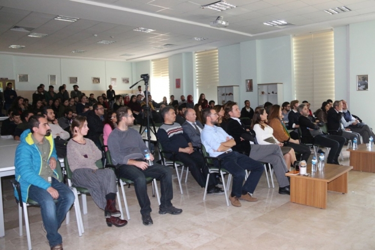 Arkeoloji Sohbetlerinde ’Orta Anadolu’da Neolitik Dönem’ Ele Alındı