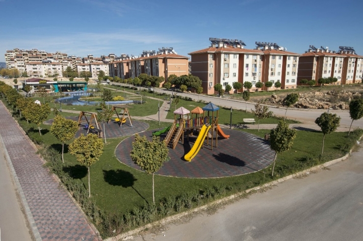 Döşemealtı Belediyesi’nden 52 Yeni Nesil Park, 169 Bin Metre Yeşil Alan