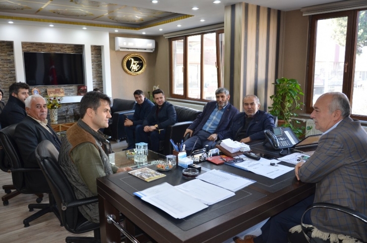 Dursunbey Ak Parti, Başkan Bahçavan’ı Ziyaret Etti