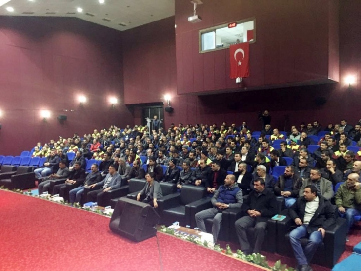 Elazığ’da Bin Kişiye Narkorehber Eğitimi Verildi