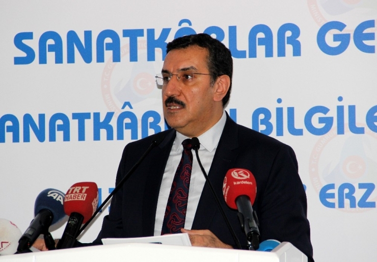 Bakan Tüfenkci: "Derdimiz Esnafı Büyütüp Tüccar, Tüccarı Büyütüp Sanayici, Sanayiciyi Büyütüp İhracatçı Yapmak"