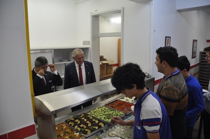 İl Milli Eğitim Müdürü Elmalı Öğrencilerle Bir Araya Geldi