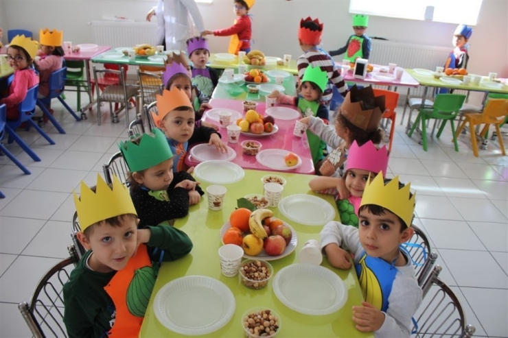 Minik Kardelenler "Yerli Malı Haftasını" Kutladı