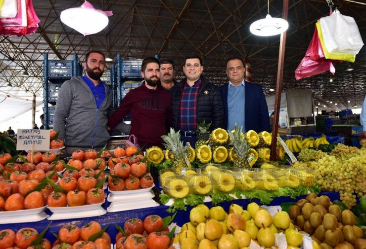 Kepez Belediye Başkanı Tütüncü, Pazar Esnafıyla Buluştu