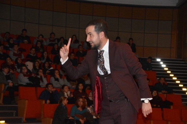 Öğrencilere Yeni Sınav Sistemi Hakkında Bilgi