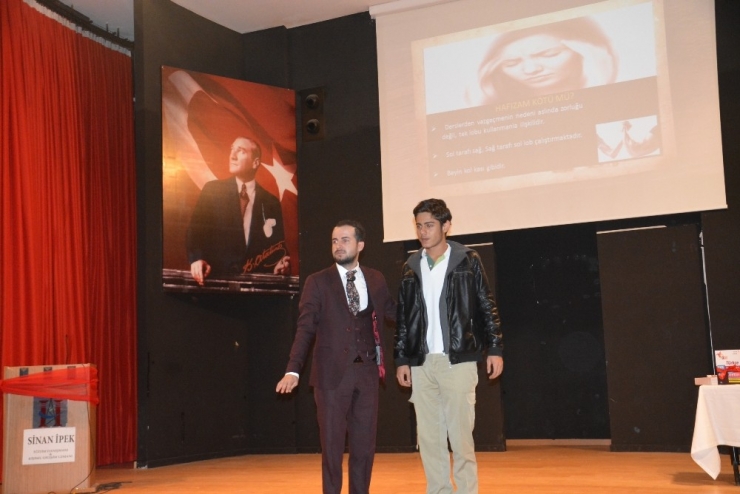 Öğrencilere Yeni Sınav Sistemi Hakkında Bilgi