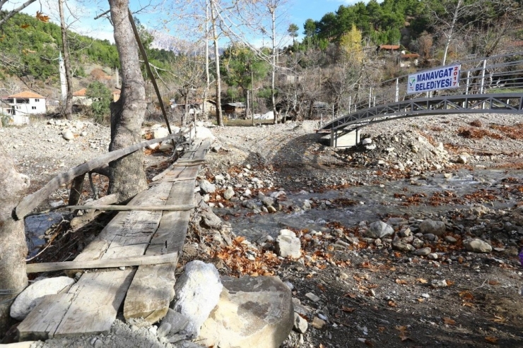 Manavgat Belediyesi’nden Eğitime Köprülü Destek