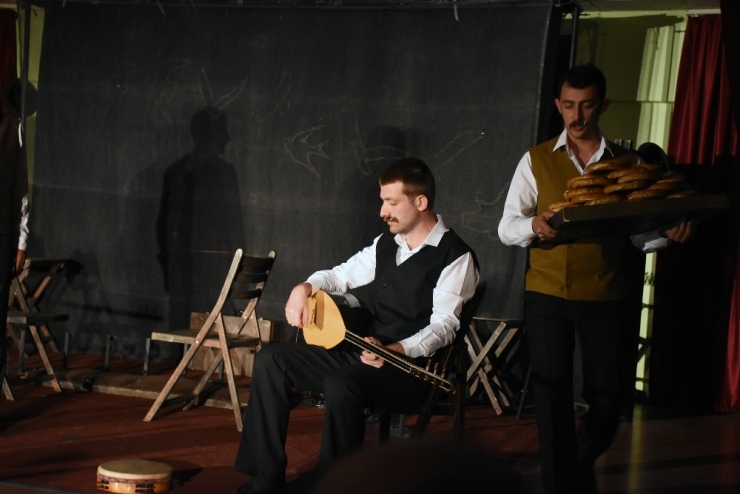 Muğla E Tipi Cezaevinde ‘Son Kuşlar’ Sahneledi