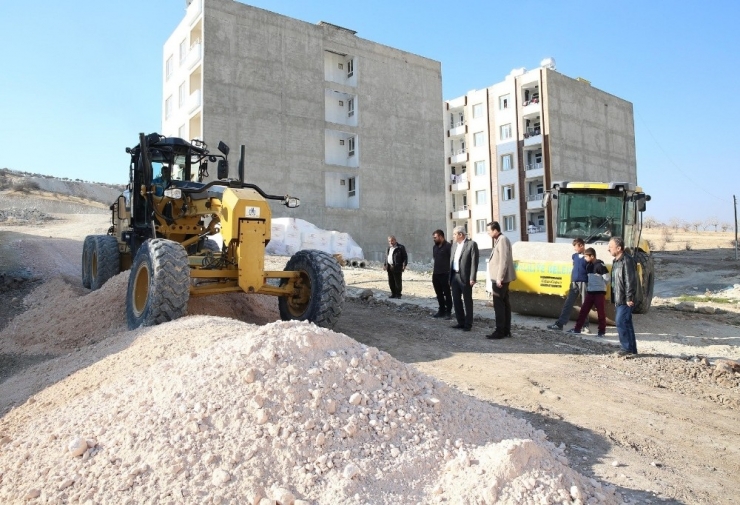 Devteşti Mahallesinde Park Ve Yol Çalışmalarını İncelendi