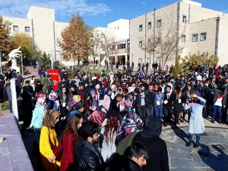 Harran Üniversitesinde Geleneksel Öğrenci Buluşması