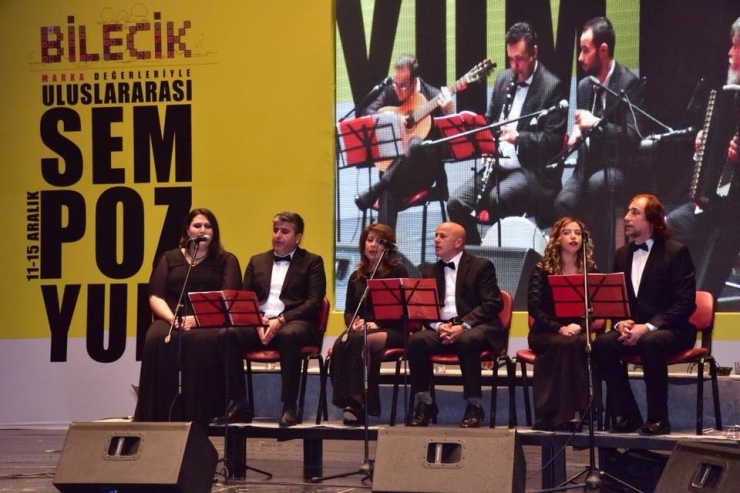 Sempozyum Kapsamında Muhteşem Konser
