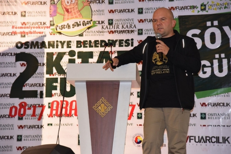 Uğurluel Ve Özgen Okurlarıyla Buluştu